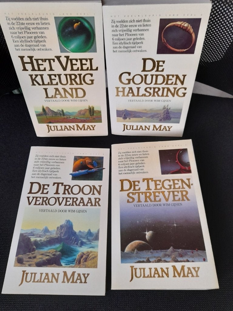 Julian May: Het veelkleurig land, Ophalen of Verzenden, Gelezen, Julian May