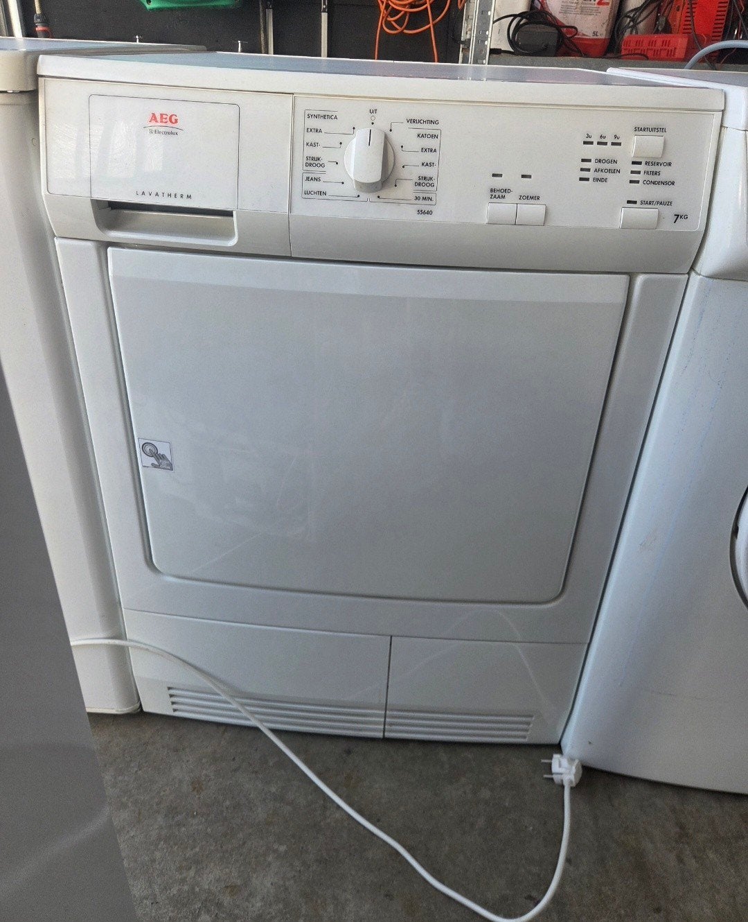 Condensdroger AEG, Witgoed en Apparatuur, Ophalen, 6 tot 8 kg, Gebruikt, Anti-kreukfase
