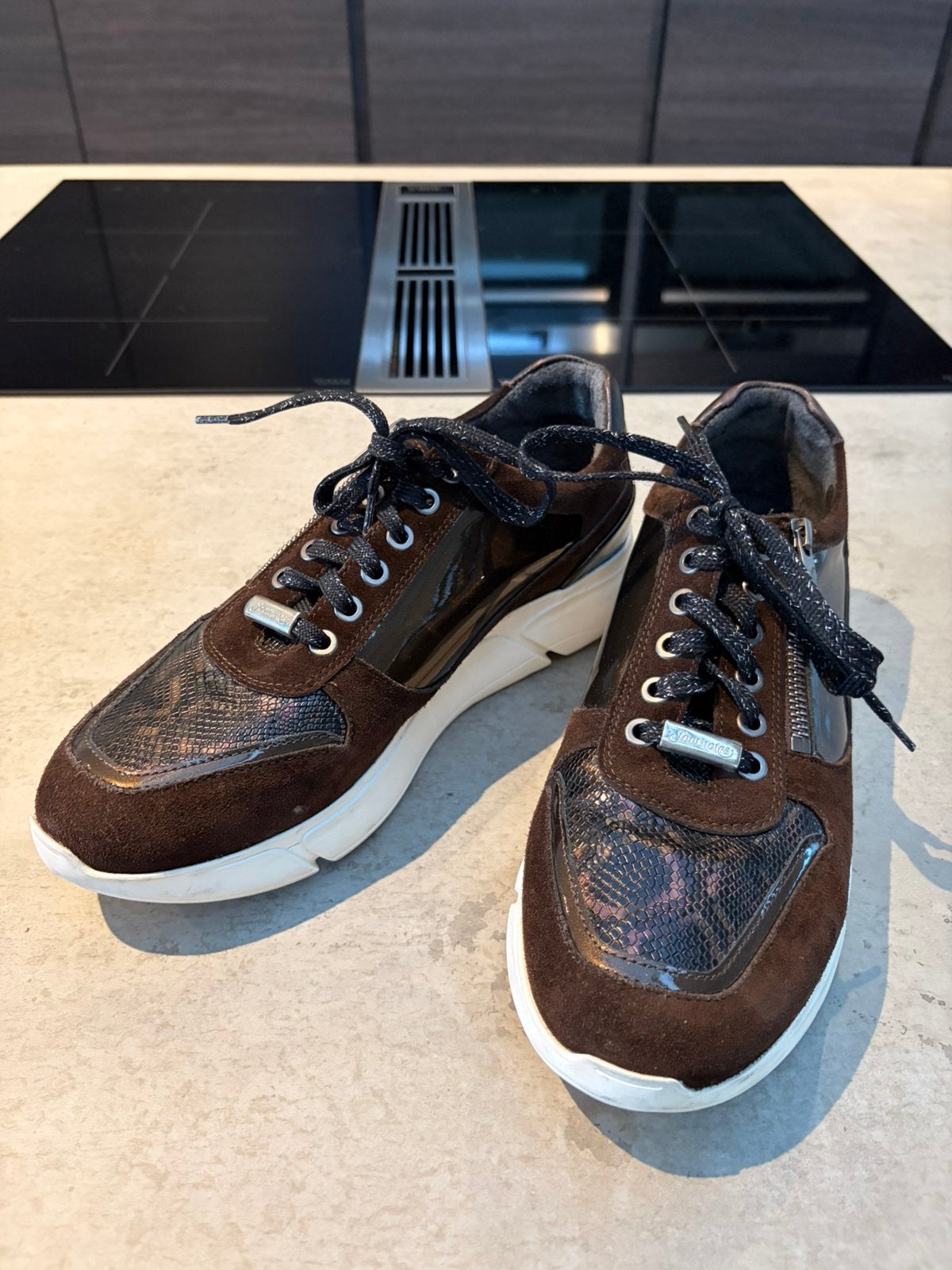 Damessneakers Footnotes 42 / 8 zgan, Ophalen of Verzenden, Zo goed als nieuw, Sneakers of Gympen