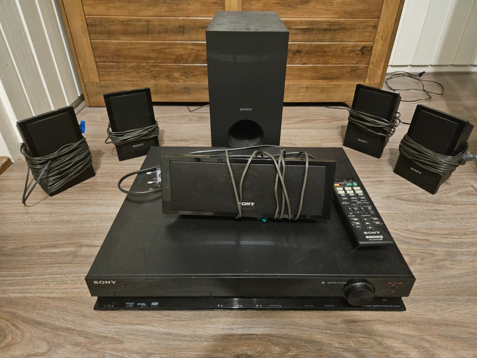 Sony DAV-DZ330 DVD Home Theatre System, Ophalen, Gebruikt, 70 watt of meer, 5.1-systeem