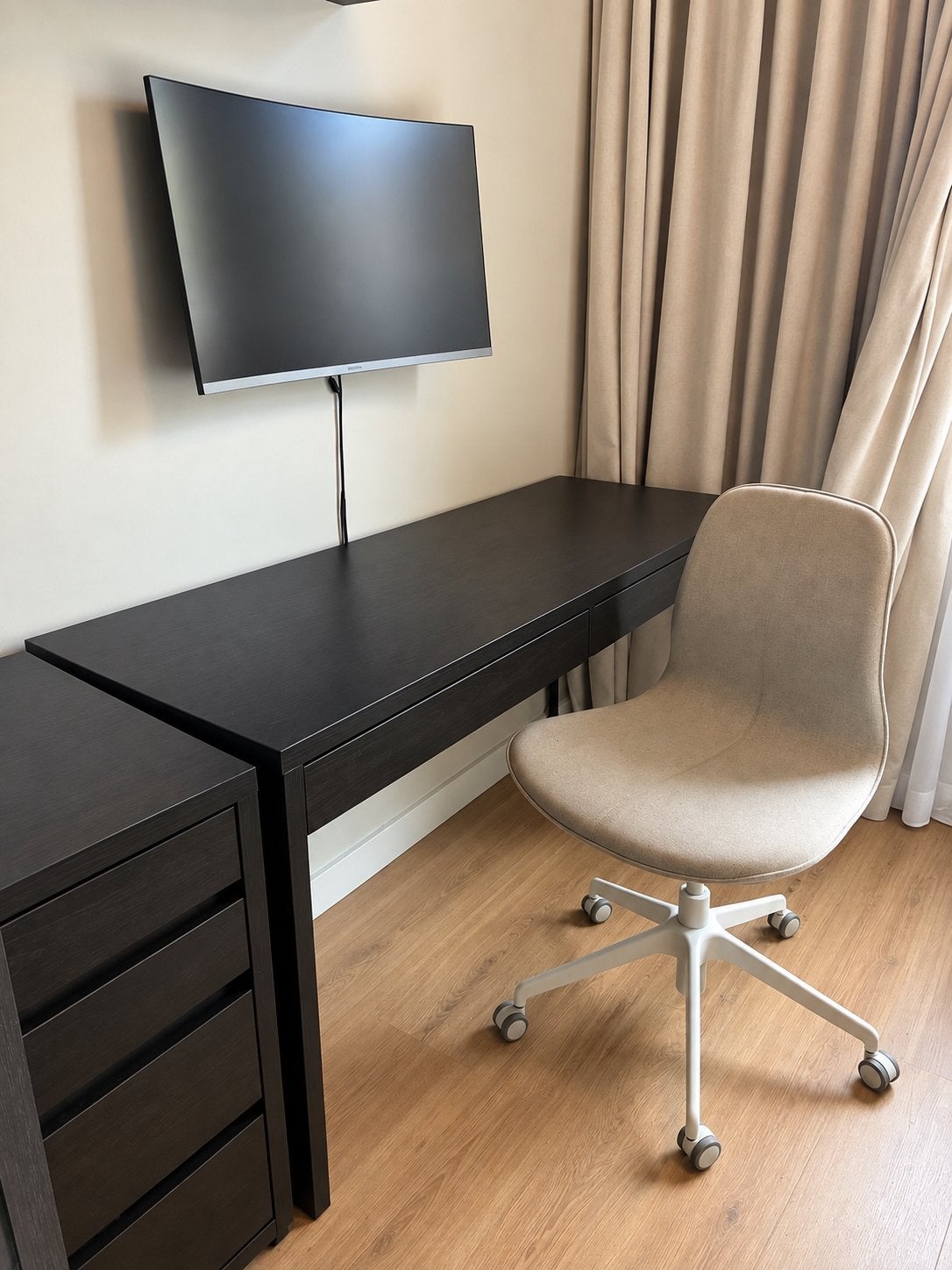 IKEA Micke Bureau Set - Zwartbruin, Zwart, Met lades, Ophalen of Verzenden, Zo goed als nieuw