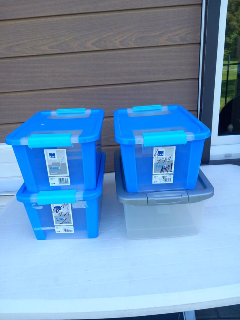 4 plastik kratjes € 10 afhalen, Ophalen, Minder dan 35 cm, Minder dan 50 cm, Minder dan 40 cm
