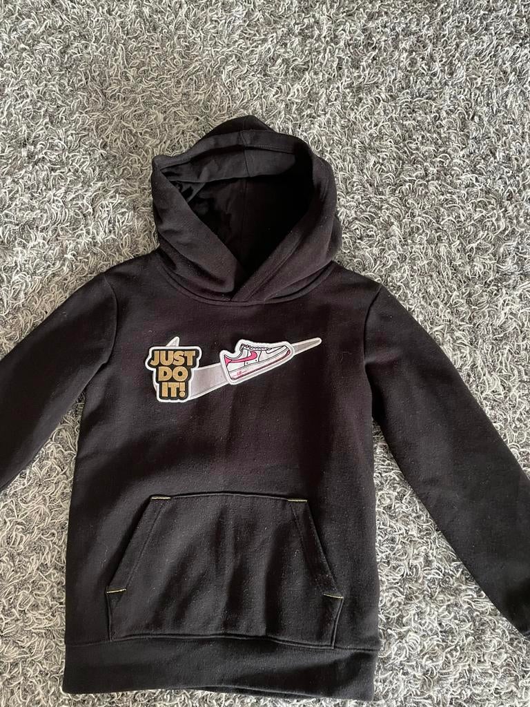 Nike sweater 5/6 jaar, Ophalen of Verzenden, Zo goed als nieuw, Meisje, Trui of Vest