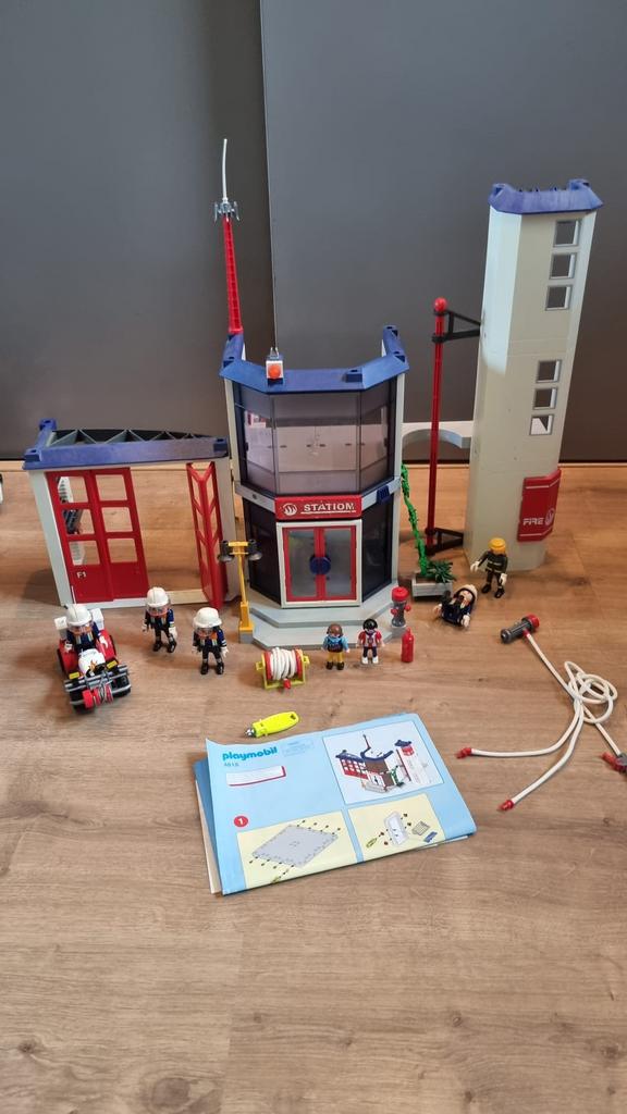 Playmobil brandweerkazerne 4819, Kinderen en Baby's, Speelgoed | Playmobil, Ophalen, Zo goed als nieuw