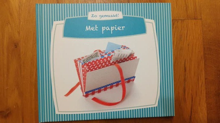 Zo Gemaakt! Met Papier - Knutselboek, Hobby en Vrije tijd, Ophalen, Overige thema's, Meerkleurig, Zo goed als nieuw