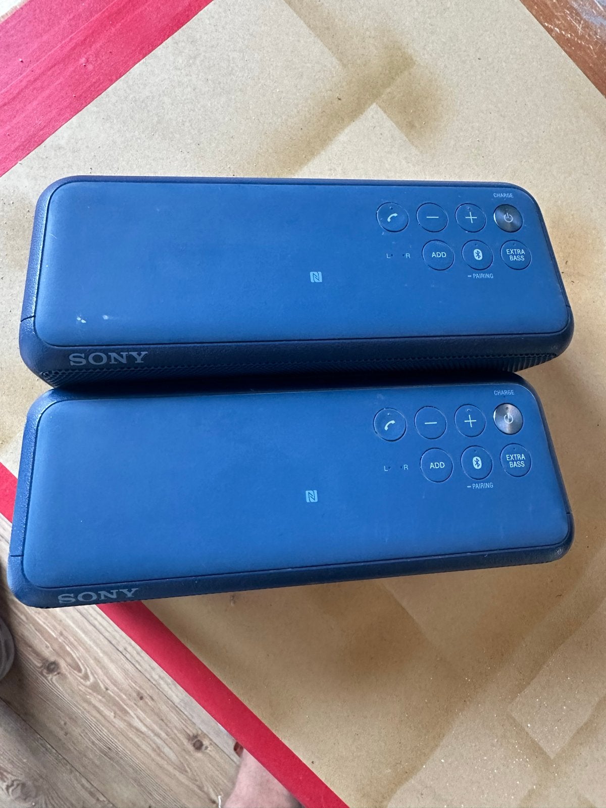 Sony SRS-XB30 Draagbare Bluetooth Speakers (2 stuks), Gebruikt, Ophalen of Verzenden, Draagbare speaker, Minder dan 60 watt
