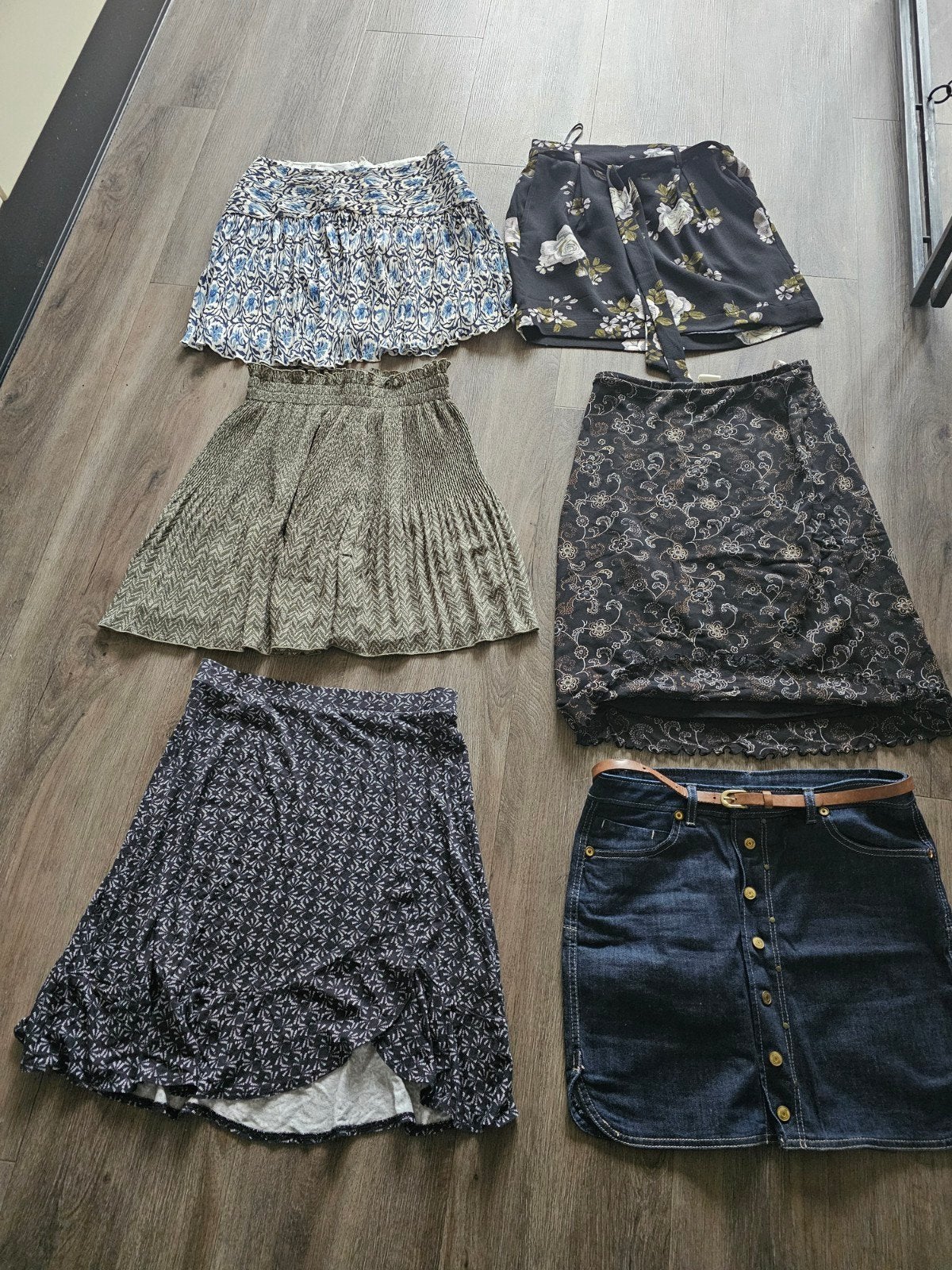 leuke rokken en korte broeken maat s v maar 2.00 pst, Kleding | Dames, Blauw, Ophalen of Verzenden, Zo goed als nieuw, Maat 36 (S)