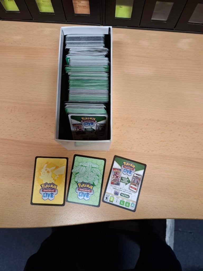 Code kaarten - Pokemon kaarten, Hobby en Vrije tijd, Verzenden, Nieuw, Meerdere kaarten