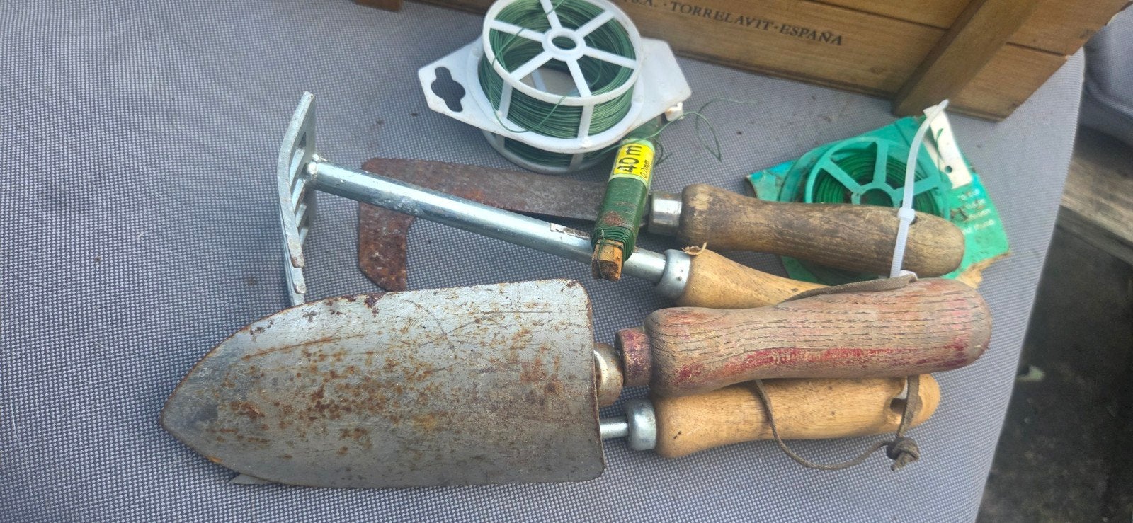 Tuin gereedschap set: schepjes, harkje en binddraad, Ophalen, Gebruikt, Overige soorten