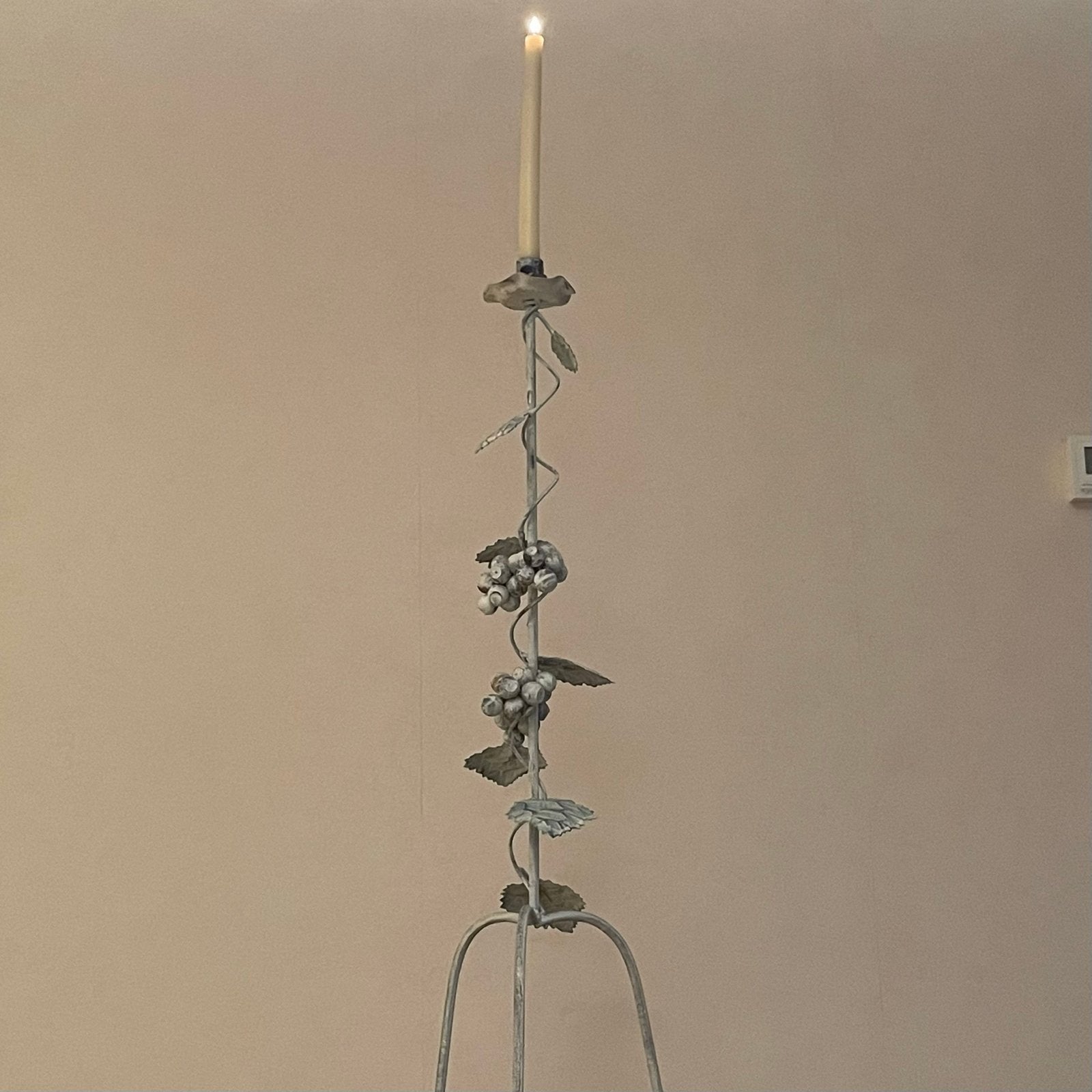 Elegante Vloerkandelaar met Druiventak Decoratie, Ophalen of Verzenden, Overige materialen
