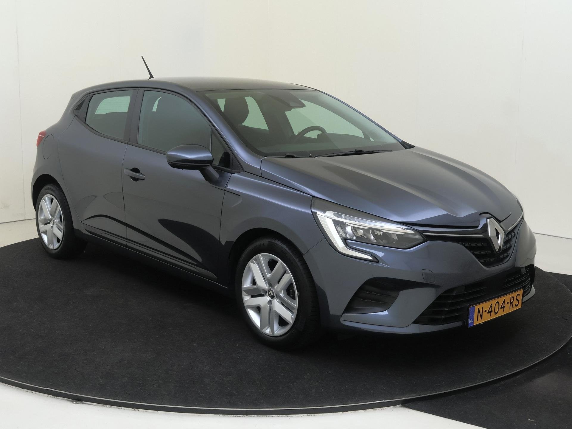 Renault Clio 1.0 TCe Zen | Navigatie | Parkeer sensor | Airc, Auto's, Renault, Voorwielaandrijving, Gebruikt, Euro 6, 580 kg