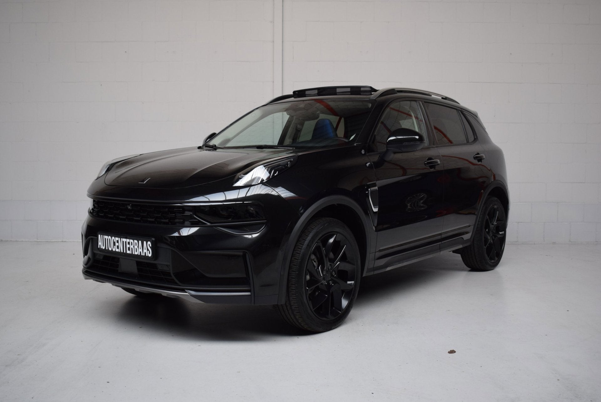 Lynk & Co 01 1.5 PHEV AFN.TREKHAAK / VIRTUAL / 360 CAMERA /, Auto's, Dealer onderhouden, Euro 6, Zwart, Plug-in hybride