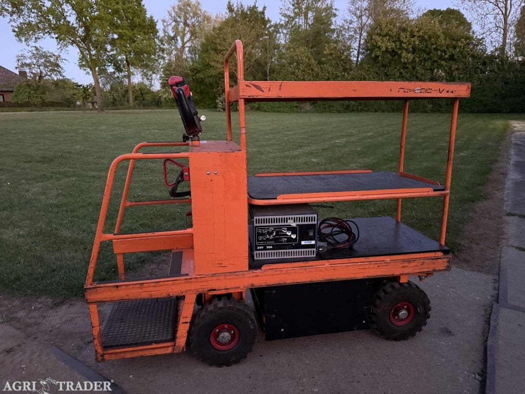 Elektrisch verrijdbare gereedschapwagen werktafel, Van Beurden Heftrucks, Info@vanbeurdenheftrucks.nl, Kievitsham 48 Hoenzadriel