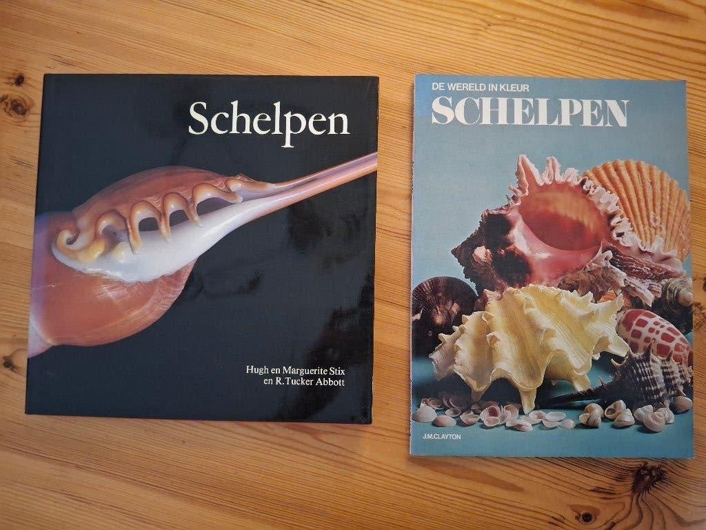 Twee prachtige boeken over schelpen, Ophalen of Verzenden, Zo goed als nieuw