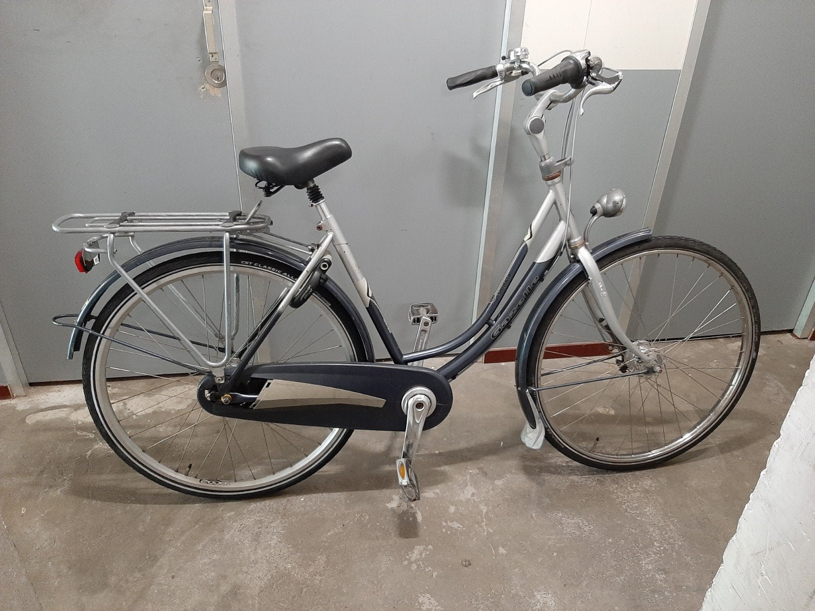 Gazelle impala damesfiets, Ophalen, Versnellingen, Gazelle, Trommelrem