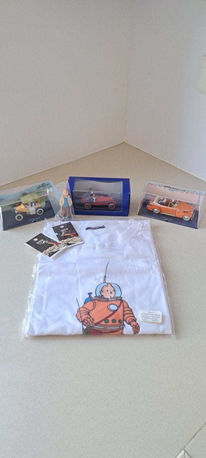 Tintin / Kuifje verzameling: auto's, figuur en T-shirt, Ophalen, Nieuw