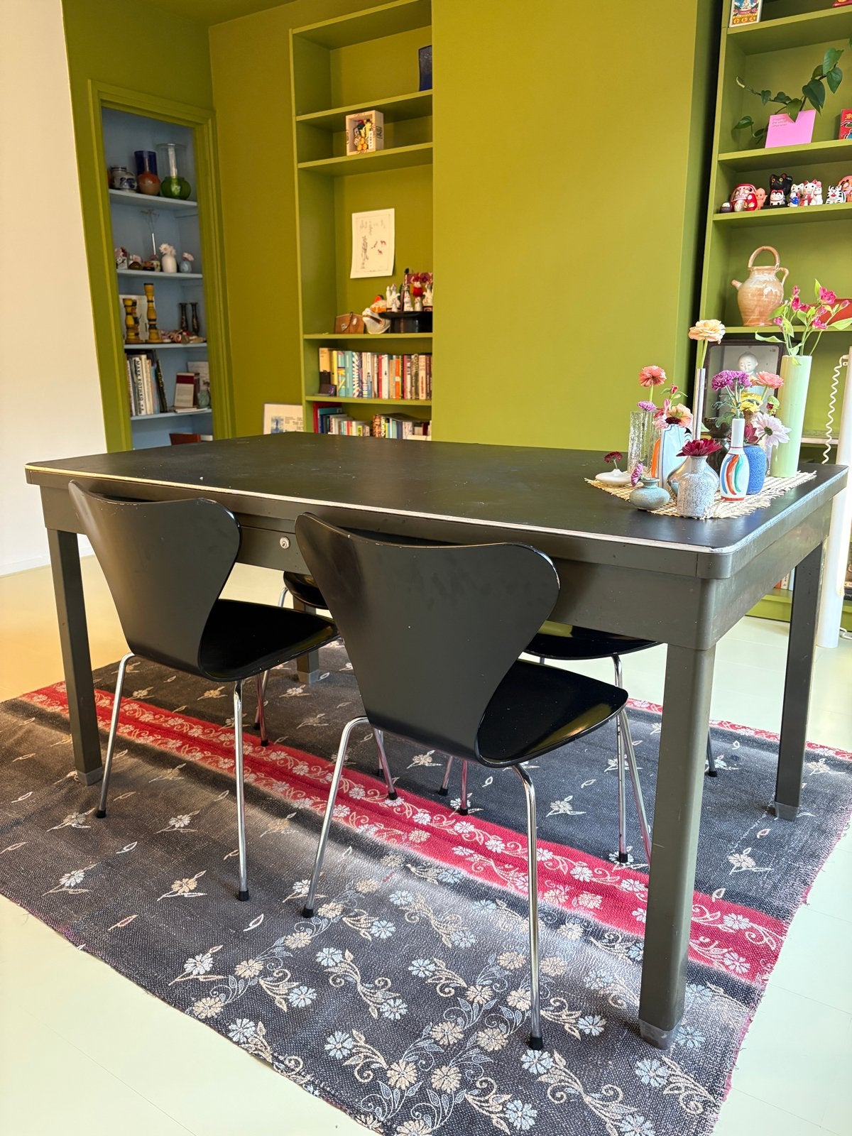 Antiek Metalen Bureau/Eettafel van Van Dijk & Ko, Gebruikt, Vijf personen of meer, Rechthoekig, 50 tot 100 cm