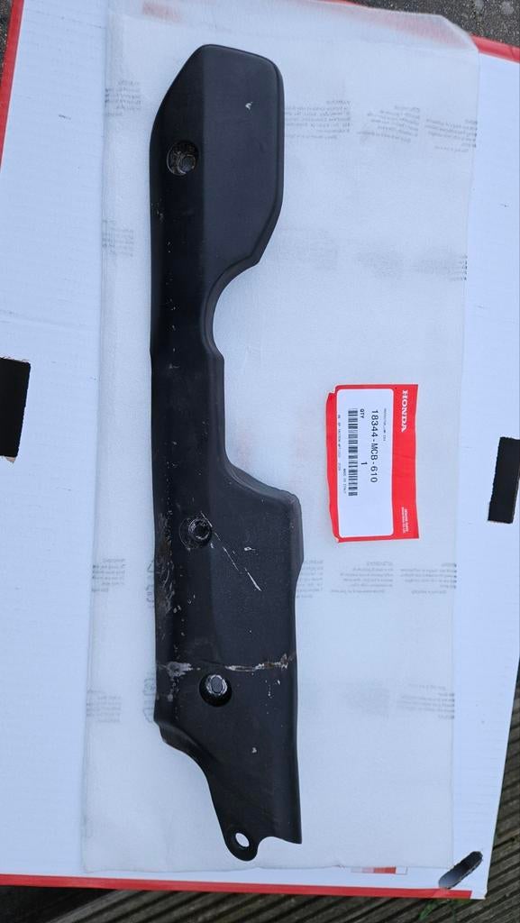 Honda uitlaat hitteschild XL650V PD11- Gebruikt, Motoren, Ophalen of Verzenden, Gebruikt