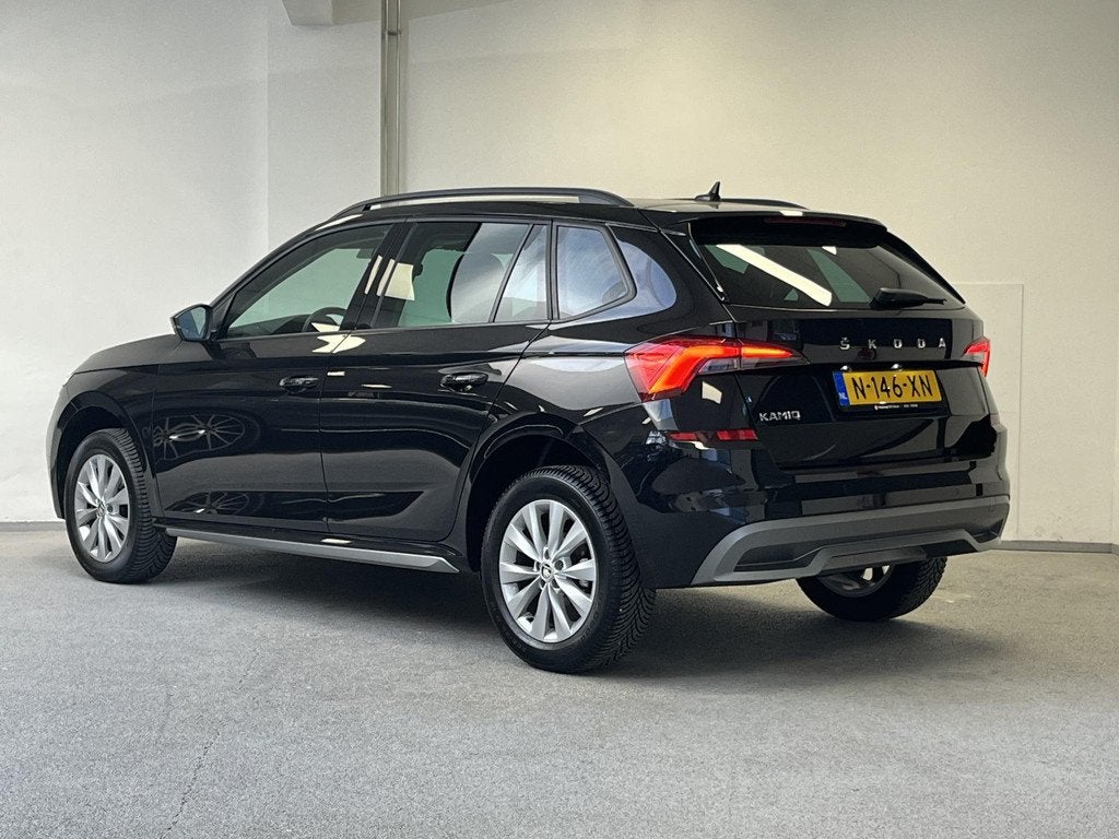 Skoda Kamiq 1.5 TSI ACT Business Edition | TREKHAAK | LEDER, Auto's, 4 cilinders, Zwart, Bedrijf, 650 kg