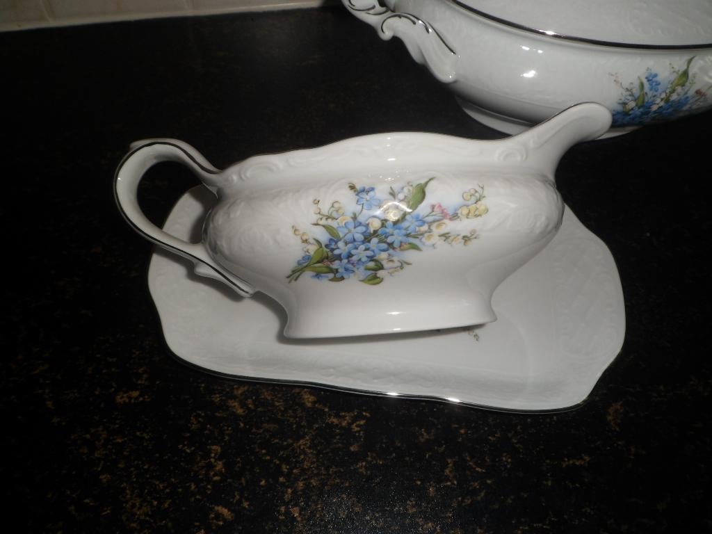 Prachtige juskom met onderbord. Arzberg Schumann, Ophalen, Nieuw, Kom(men), Wedgwood
