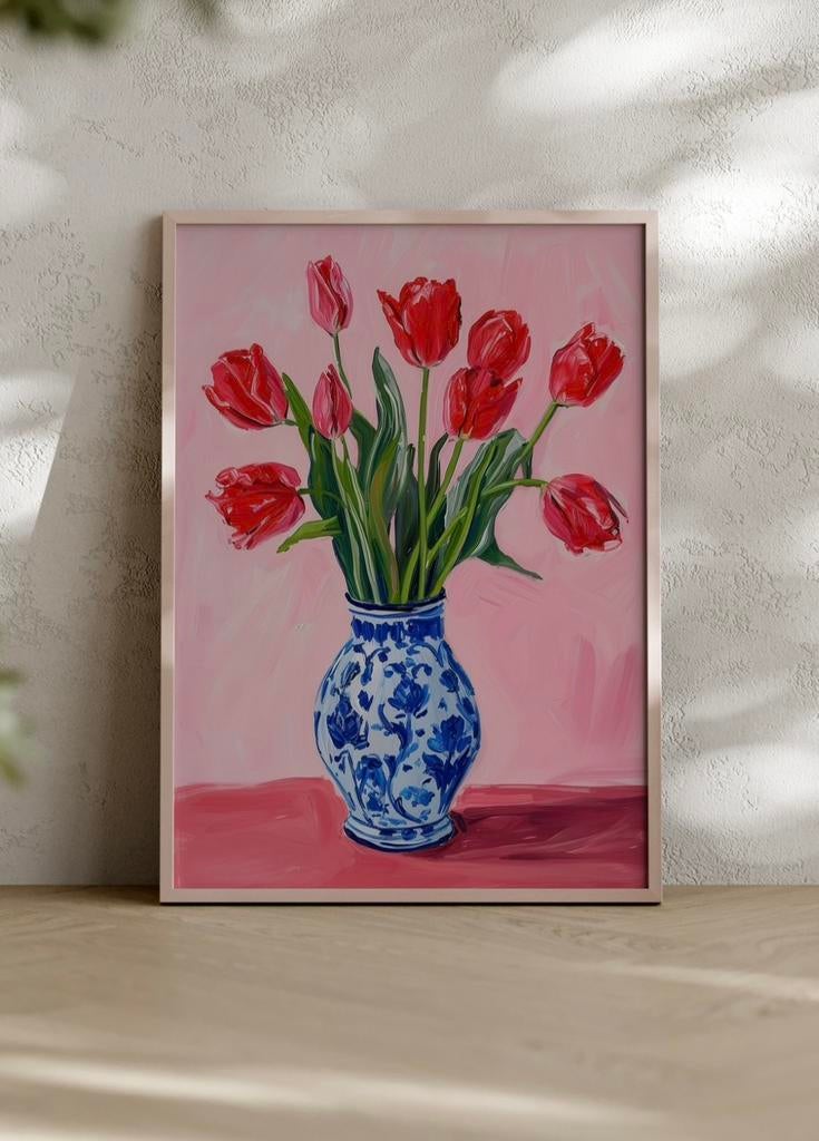 Tulpen in Delfts Blauwe Vaas – A4 Poster – Bloemen Wanddecor, Huis en Inrichting, Woonaccessoires | Wanddecoraties, Nieuw, Ophalen of Verzenden