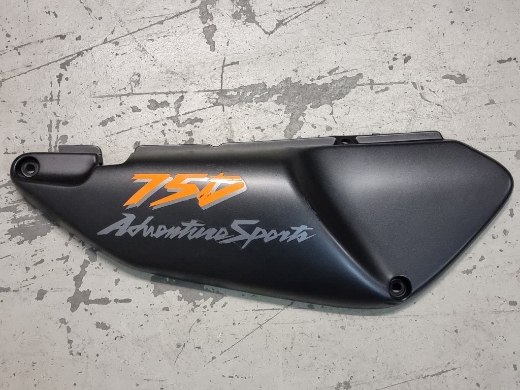 Honda Africa Twin XRV750 RD07(A) rechter zijkap, Motoren, Ophalen of Verzenden, Gebruikt