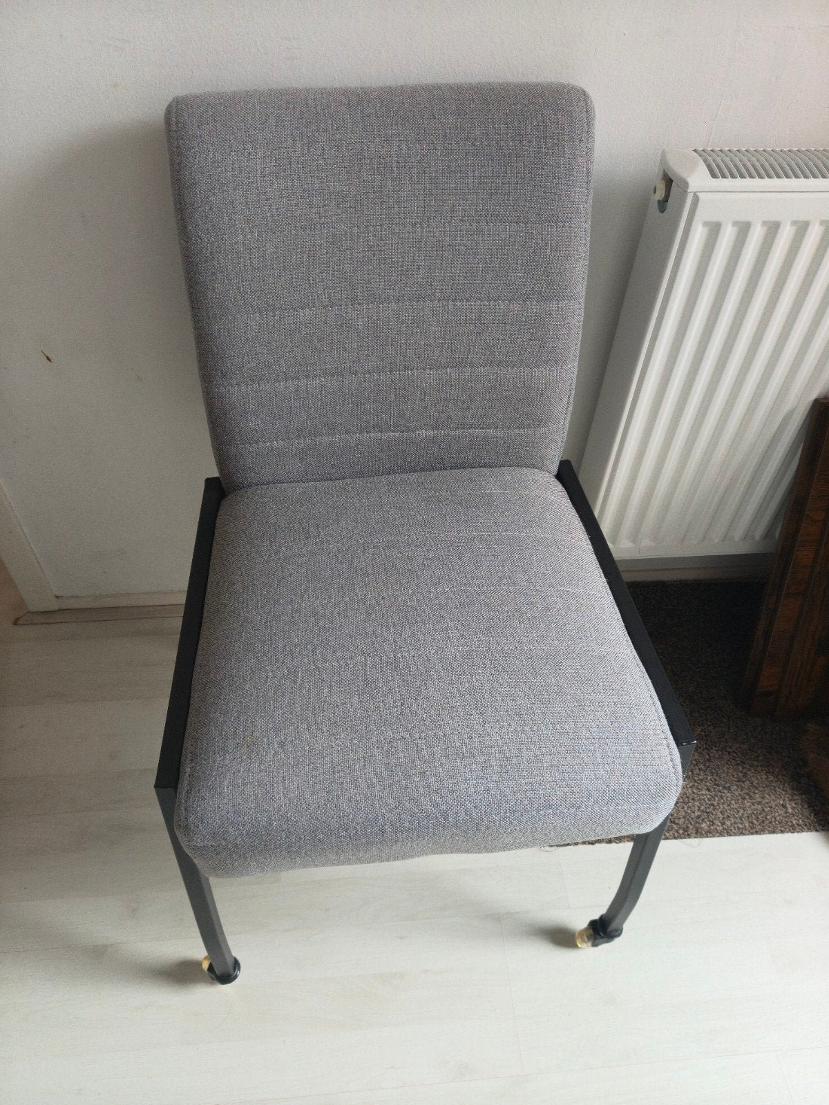 Set van 3 grijze stoelen, Huis en Inrichting, Gebruikt, Drie, Ophalen of Verzenden, Metaal