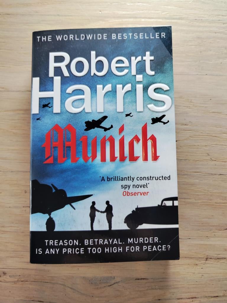 Boek Munich van Robert Harris, Ophalen of Verzenden