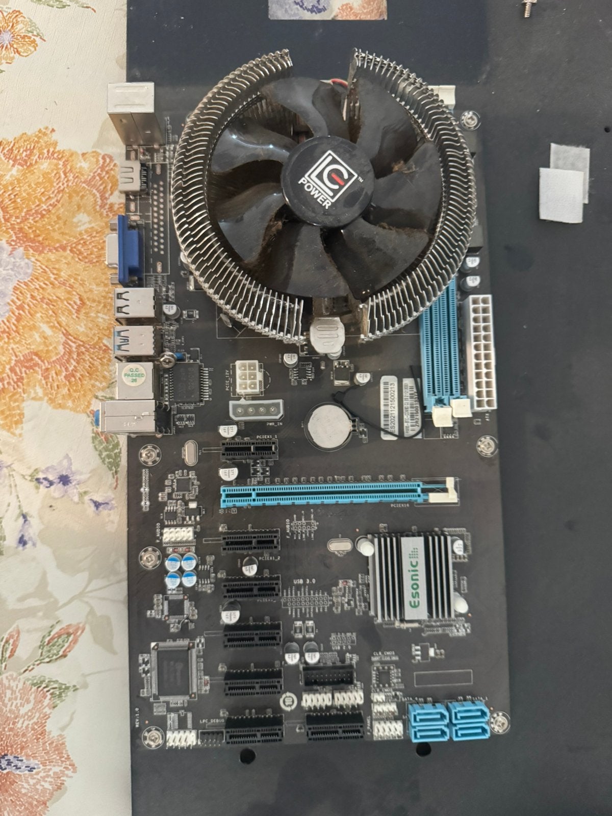 Esonic H81-BTC-KING moederbord + CPU + 4GB DDR3 RAM, Computers en Software, Moederborden, Ophalen, Zo goed als nieuw, DDR3