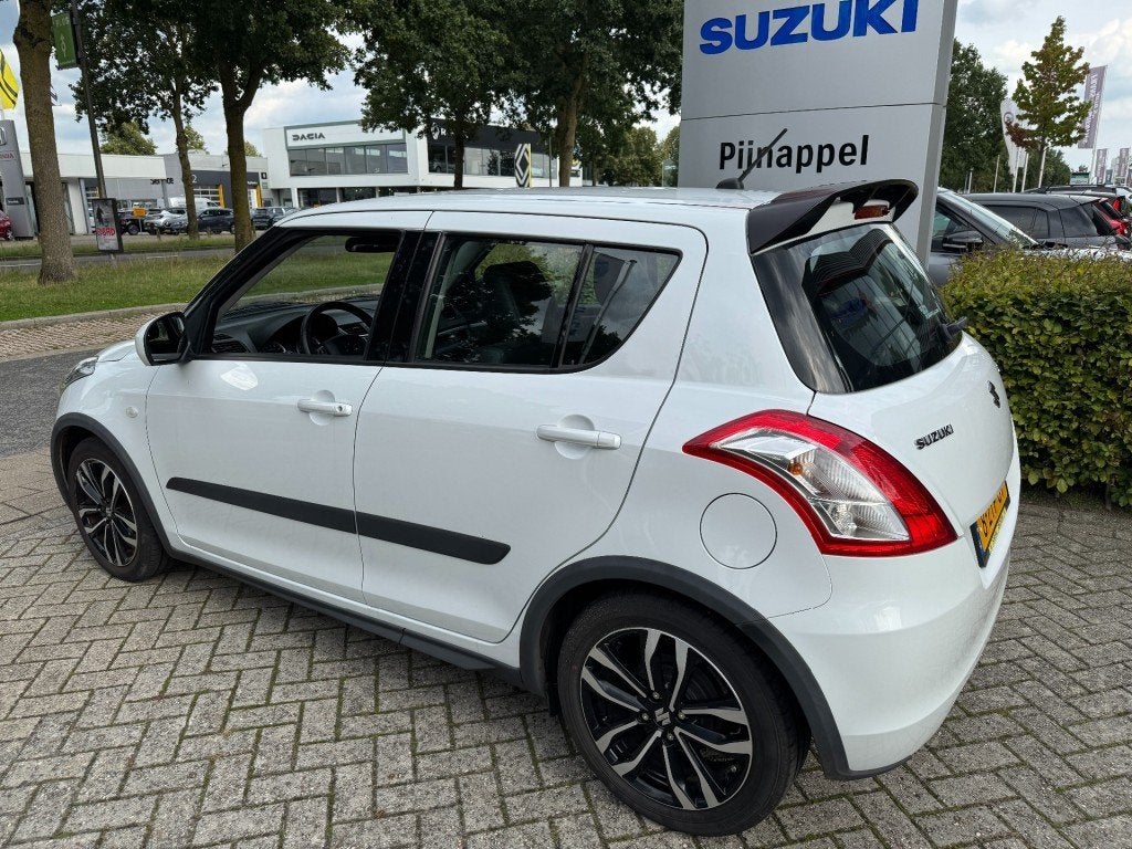 Suzuki SWIFT 1.2 Style 5-deurs Airco/Alcantara 1eigenaar-nie, Euro 5, Gebruikt, 4 cilinders, Met garantie (alle)
