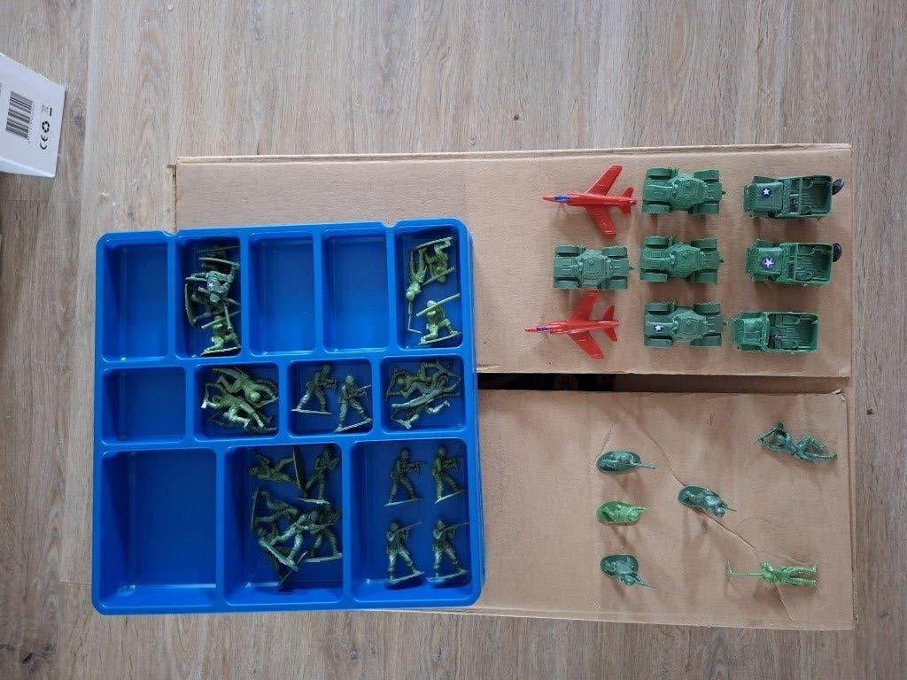 41 Miniatuur leger + tanks + vliegtuigen, Ophalen of Verzenden, Zo goed als nieuw