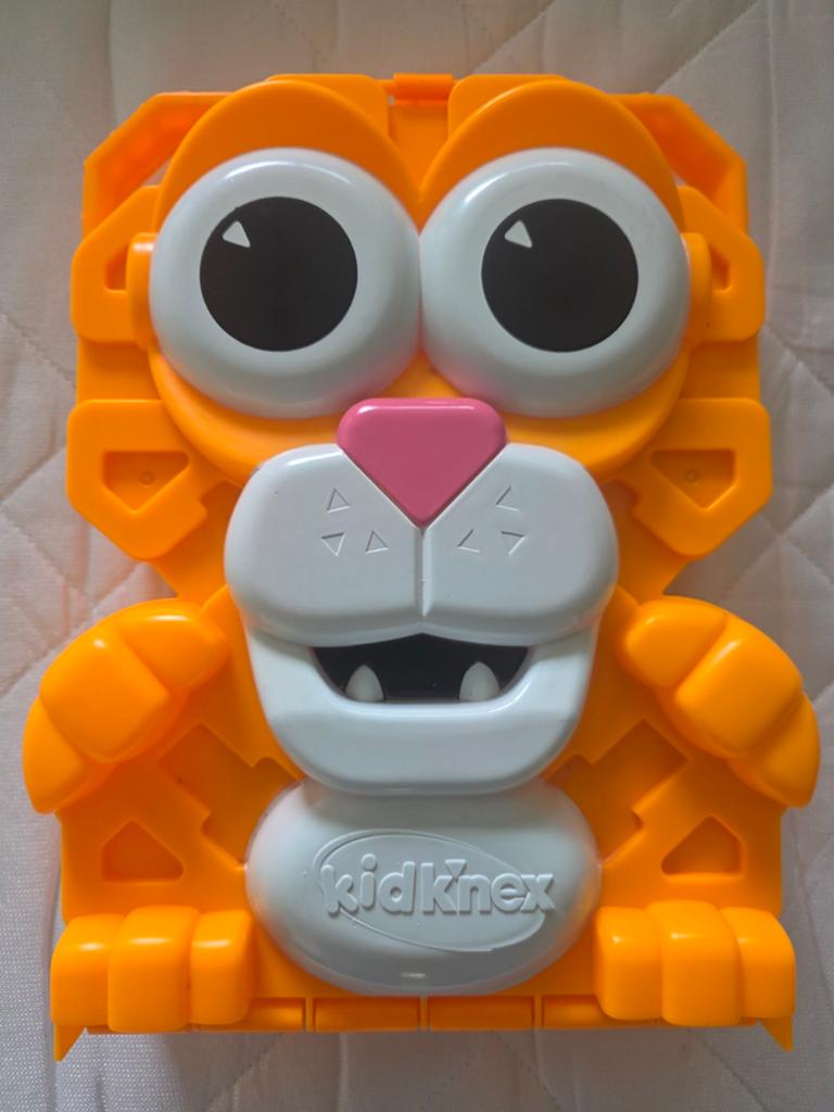 Kid K'nex Wild Ones Bouwset in Leeuwenkoffer, Kinderen en Baby's, Speelgoed | Bouwstenen, Ophalen of Verzenden, Gebruikt, K'nex