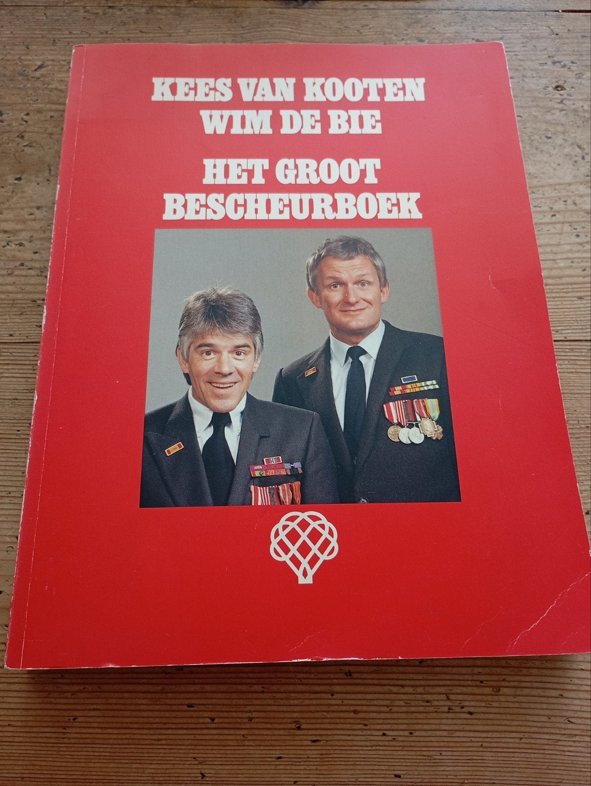 Vintage Kees van Kooten Wim de Bie Het Groot Bescheurboek, Boeken, Ophalen of Verzenden, Gelezen