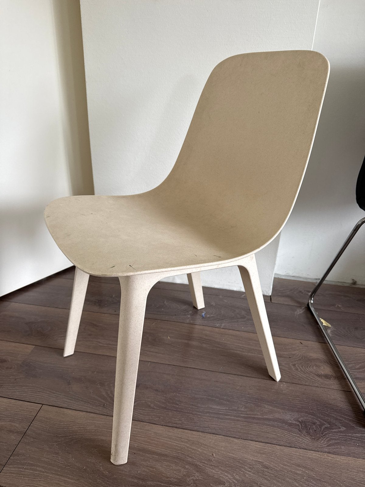 Gratis IKEA Odger stoel beige - Ophalen voor 8/9, Ophalen, Kunststof, Gebruikt, Overige kleuren