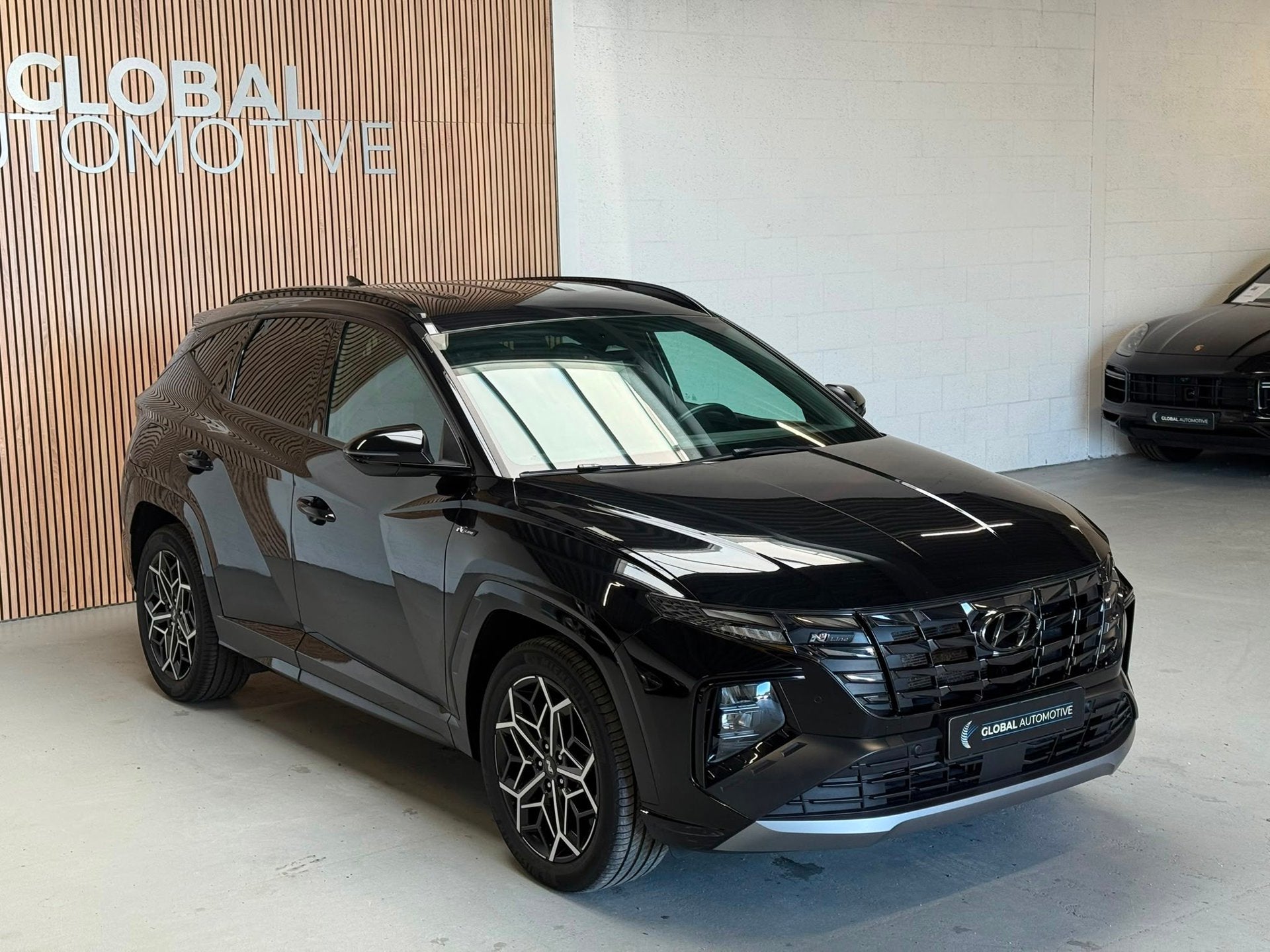 Hyundai Tucson 1.6 T-GDI PHEV N Line 4WD - STOELVENTILATIE -, Auto's, Automaat, Gebruikt, Zwart, 4 cilinders