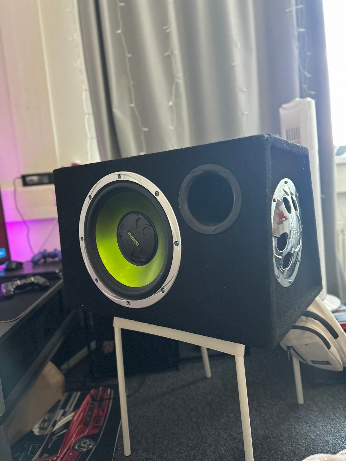 Fusion Subwoofer met ingebouwde versterker, Ophalen of Verzenden, Gebruikt