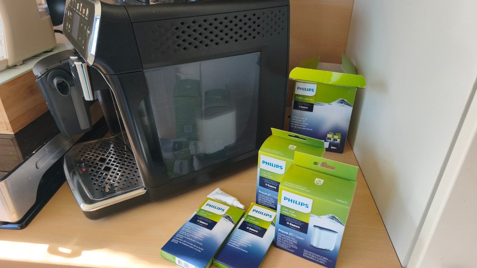 Foto 3 van Philips Latte Go 5400 Series Volautomatische koffiemachine