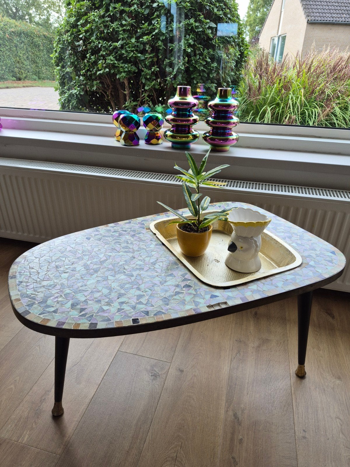 Vintage mozaïek bijzettafel met tijdschriftenbak/plantenbak, Ophalen