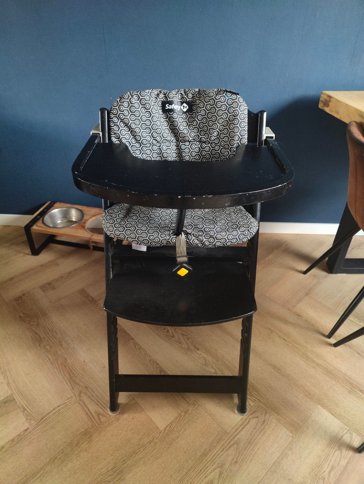 Safety 1st Timba meegroeistoel met eetblad, Kinderen en Baby's, Kinderstoelen, Ophalen, Gebruikt, Meegroeistoel, Gordel(s)