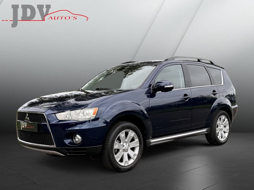 Mitsubishi Outlander 2.0 Edition Two trtekhaak airco cruise, Automaat, Zwart, 4 cilinders, Automatische klimaatregeling