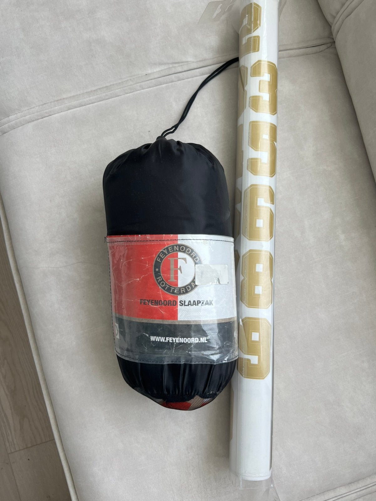 FEYENOORD Slaapzak en Stickers, graag bieden, Ophalen, Zo goed als nieuw, Meerdere stickers