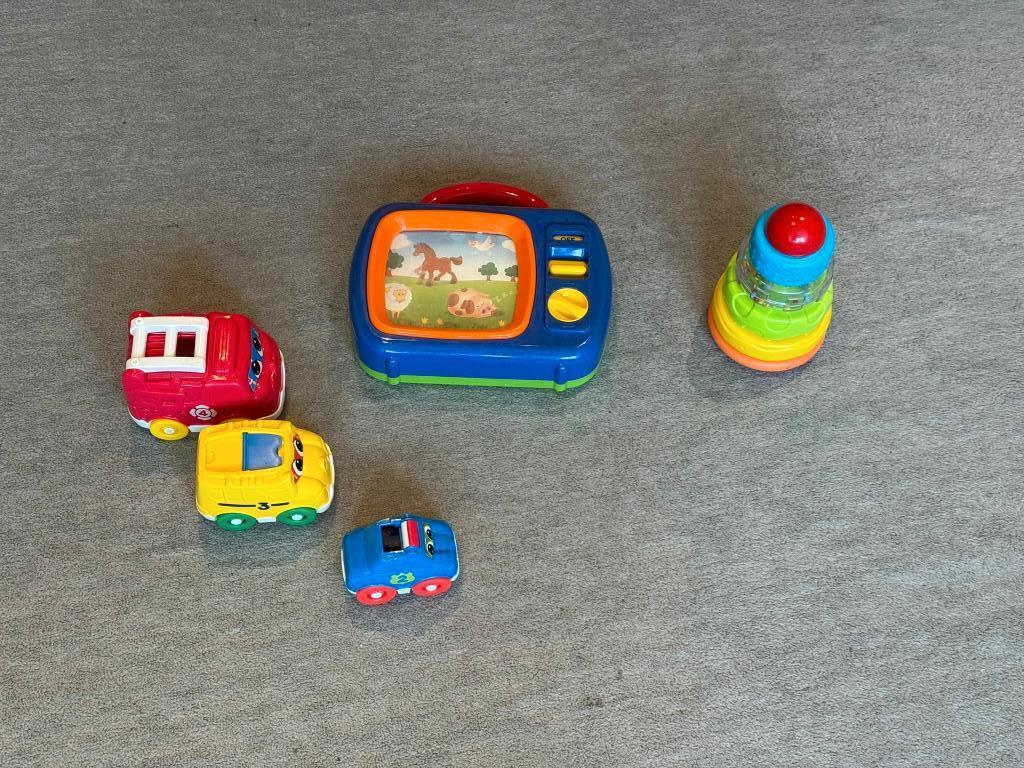 Babyspeelgoed, autootjes, opwindbare muziek TV, stapeltoren, Kinderen en Baby's, Speelgoed | Babyspeelgoed, Ophalen of Verzenden