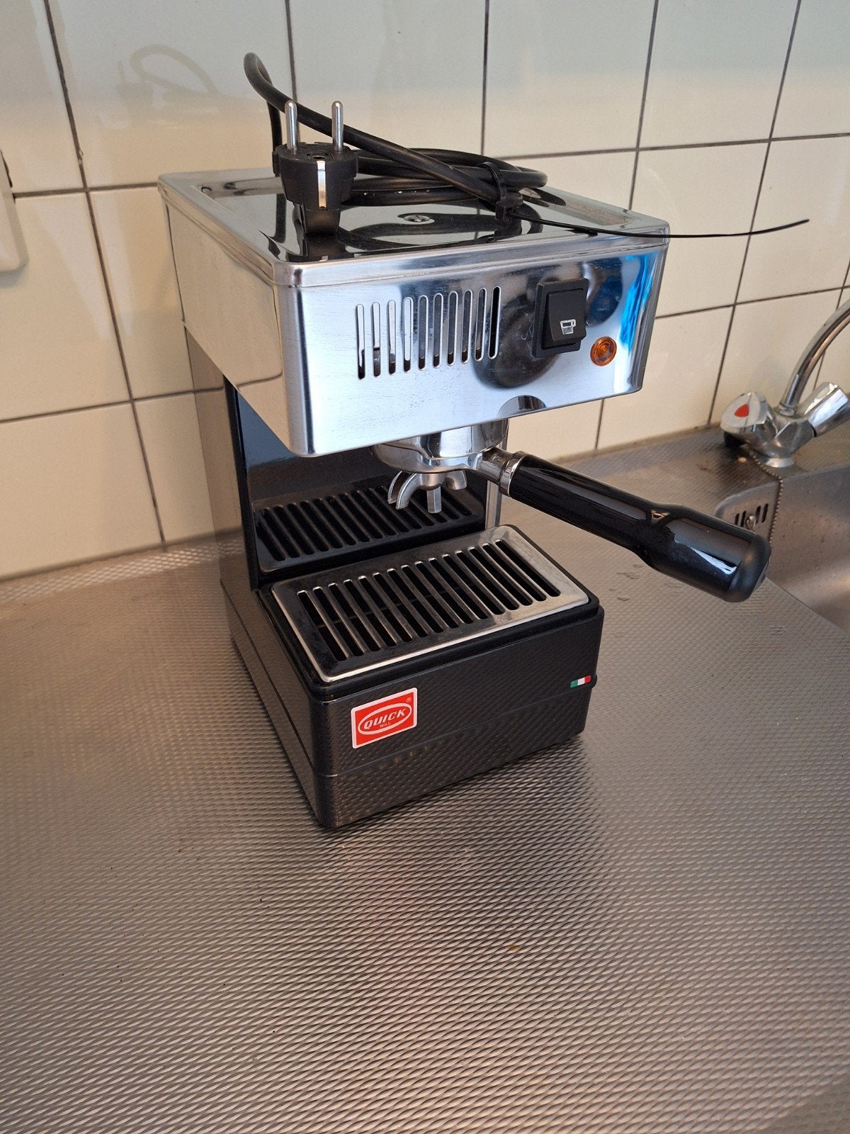 Quickmill 820 espresso apparaat met bonenmaler en toebehoren, Witgoed en Apparatuur, Koffiezetapparaten, Ophalen, Gebruikt, Espresso apparaat