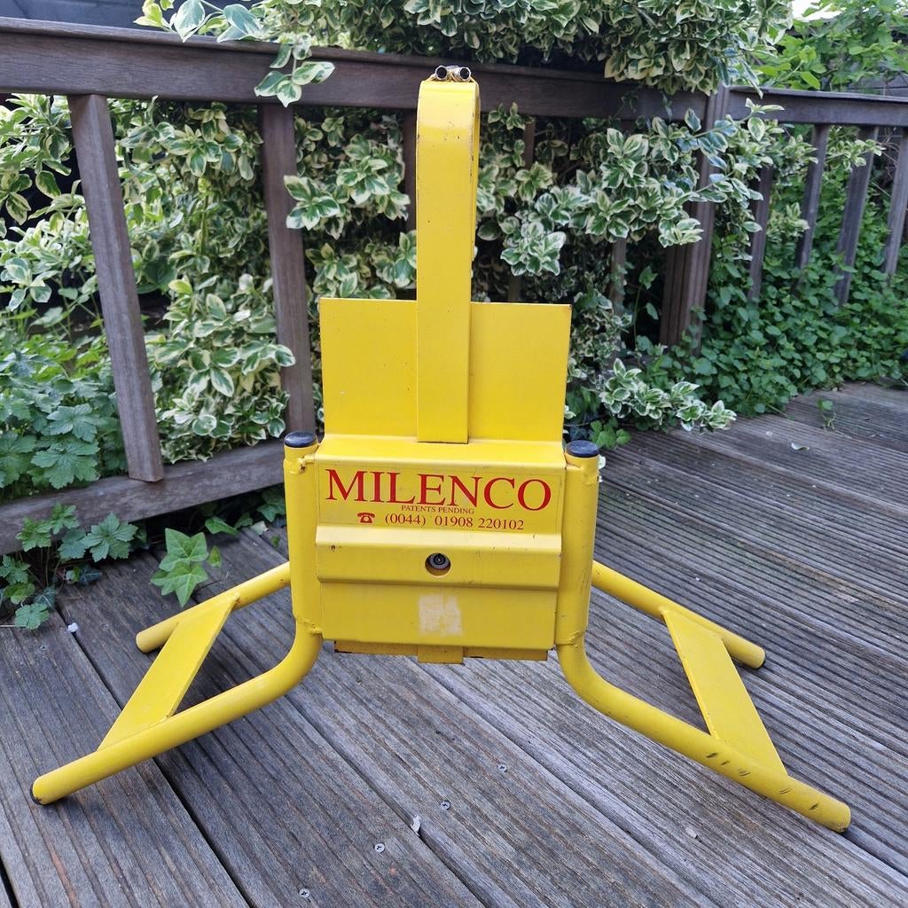 Milenco Wielklem - Geel, Inclusief twee sleutels, Auto diversen, Anti-diefstal, Ophalen of Verzenden, Gebruikt