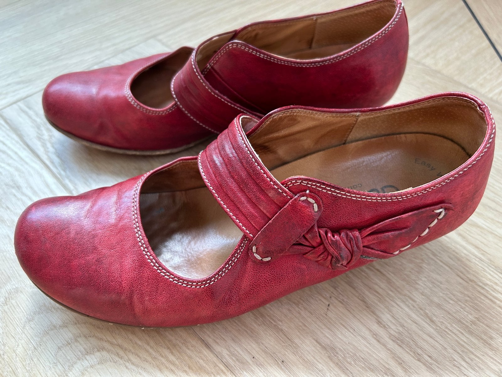Rode pumps van Gabor maat 5.5/38.5, Pumps, Ophalen of Verzenden, Gedragen, Rood