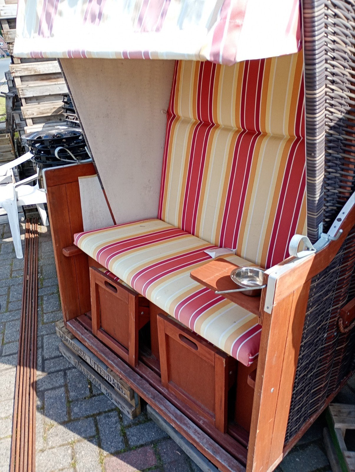 Strandkorf - Zeer goede staat - Levering mogelijk, Tuin en Terras, 2 zitplaatsen, Ophalen of Verzenden, Zo goed als nieuw, Loungeset
