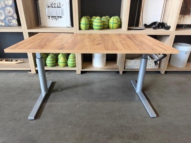 Refurbished Gispen TM Verstelbaar bureau met slinger, 40 st
