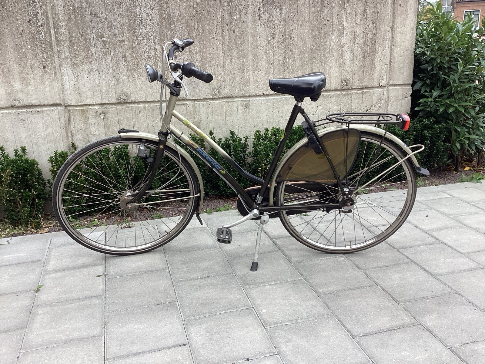 Damesfiets te koop gazelle, tegen elk aannemelijk bod, Ophalen, Gebruikt, Gazelle