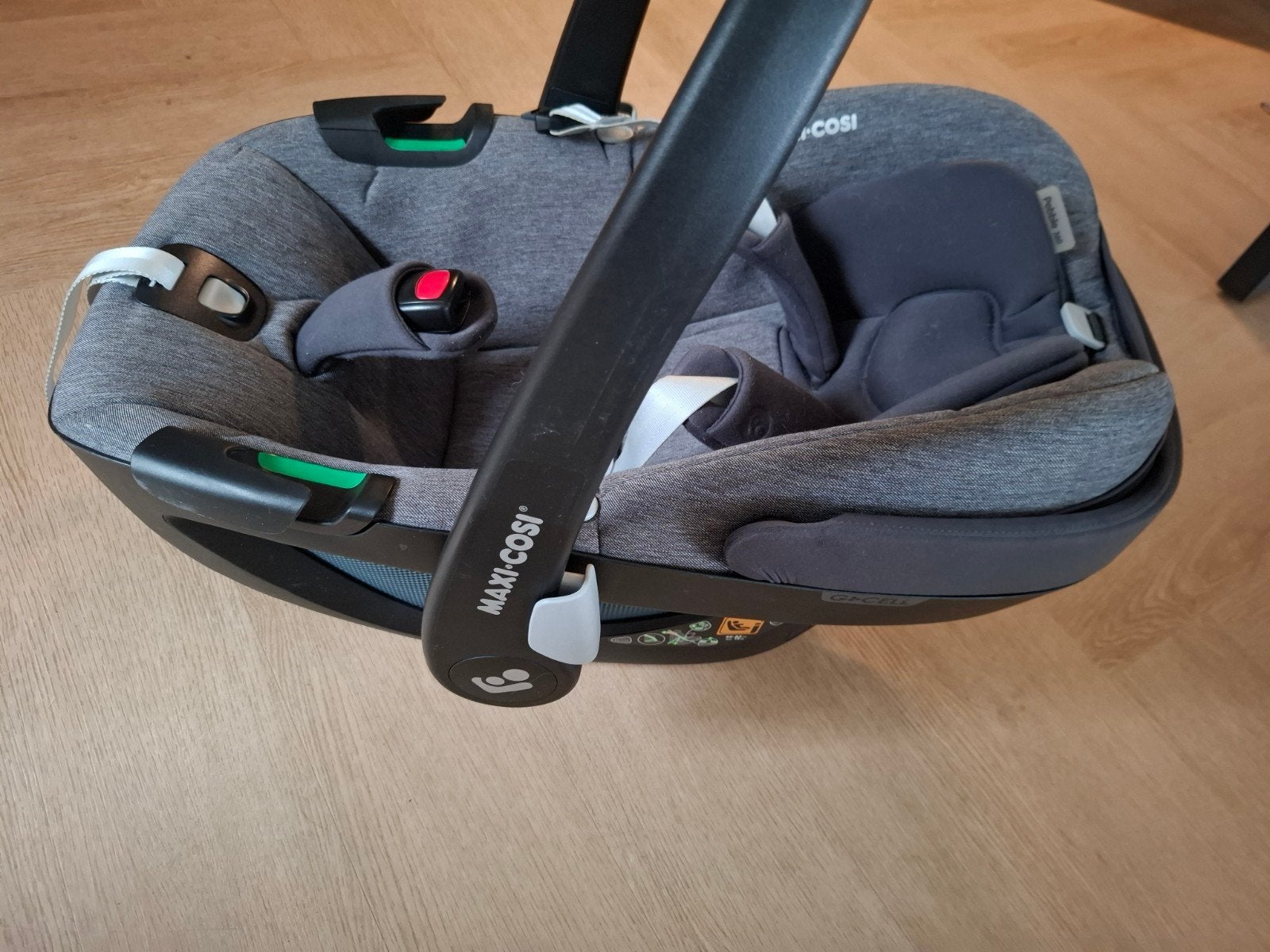 Maxi-Cosi Pebble 360 met Isofix base, Ophalen, Gebruikt, Zijbescherming, Isofix