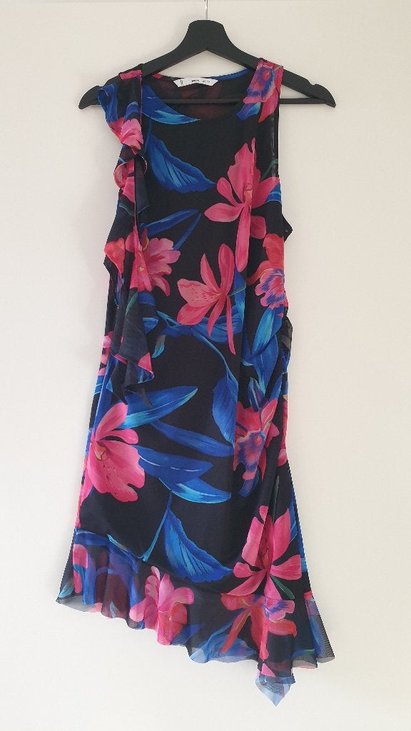 MNG Mango Asymmetrische Mesh Bloemenjurk maat L, Kleding | Dames, Mango, Zwart, Maat 42/44 (L), Ophalen of Verzenden